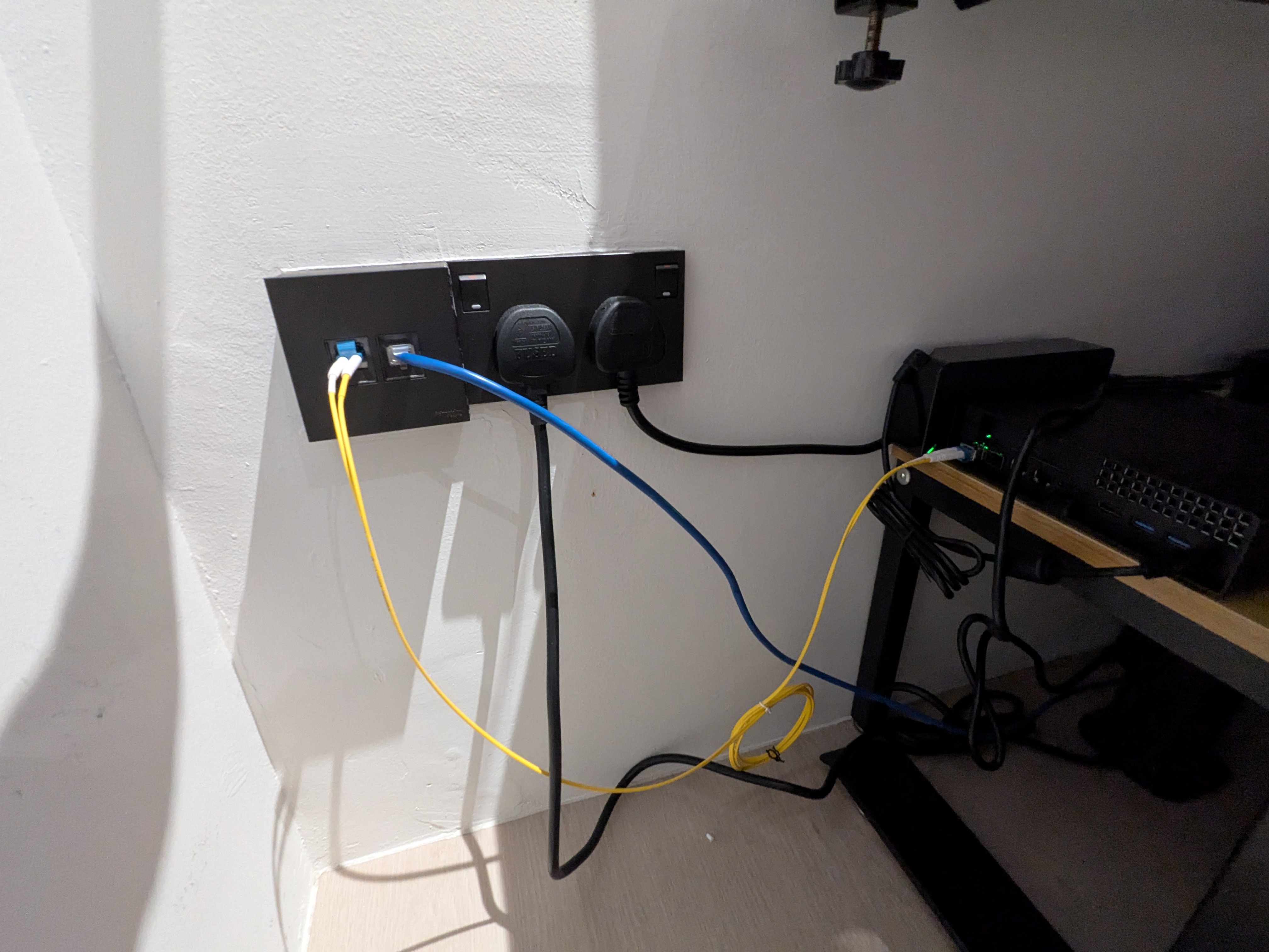 Office Connected MS-A2